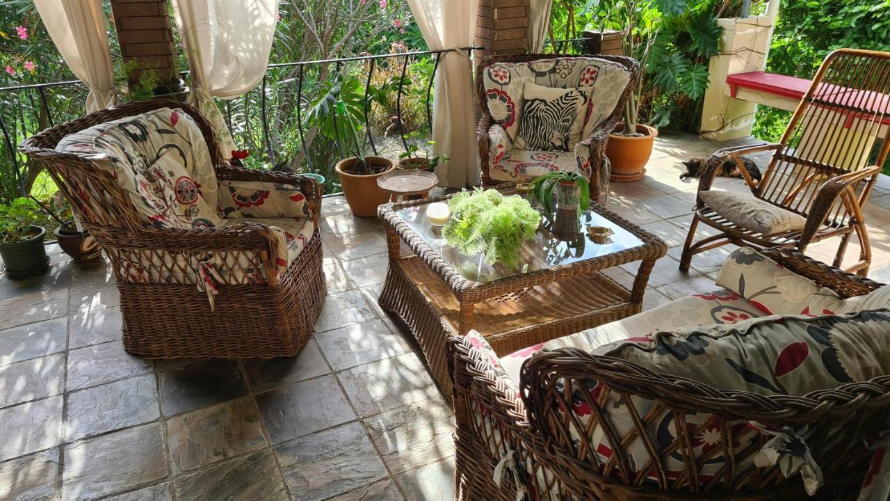 Comfy Home-Tropical Garden & 5 Min Walk To Beach Тамарін Екстер'єр фото